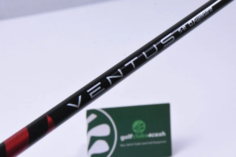 Easygoing Style Fujikura Ventus Red 5 Driver Shaft / Regular Flex / Taylormade 2nd Gen Easygoing Style Fujikura Ventus Red 5 Driver Shaft / Regular Flex / Taylormade 2nd Gen