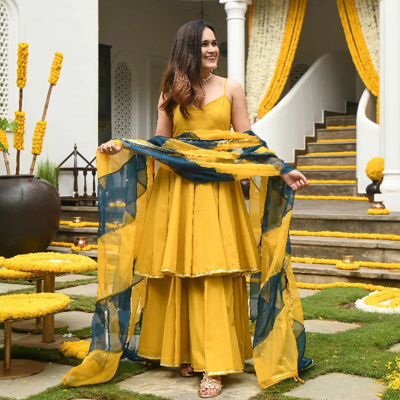 Urban Sense Vrinda Suit Set