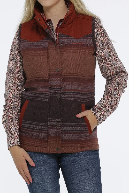 Classic Comfort Cinch Women’s Twill Quilted Vest-Red