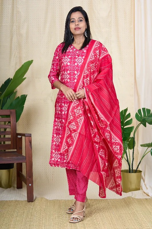Simple Design Hand-Embroidered V Neck Muslin Silk Kurta Set with Dupatta