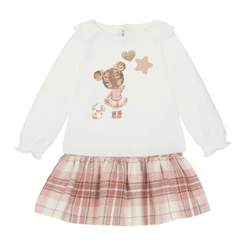 Relaxed Fit Ivory Girl Graphic Plaid Outfit
