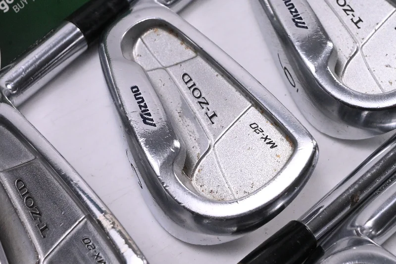 Refreshing Design Mizuno MX-20 Irons / 4-PW+SW / Regular Flex Dynamic Gold R300 Shafts Refreshing Design Mizuno MX-20 Irons / 4-PW+SW / Regular Flex Dynamic Gold R300 Shafts
