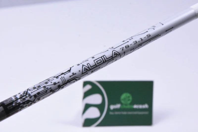 Cozy Shirts Aldila Rogue Silver 110 M.S.I Driver Shaft / Stiff Flex / Callaway 2nd Gen Cozy Shirts Aldila Rogue Silver 110 M.S.I Driver Shaft / Stiff Flex / Callaway 2nd Gen