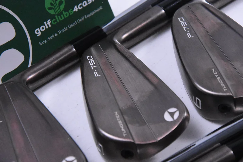 Relaxed Tops Taylormade P790 Aged Copper Irons / 4-PW / Stiff Flex Dynamic Gold 105 S300 Relaxed Tops Taylormade P790 Aged Copper Irons / 4-PW / Stiff Flex Dynamic Gold 105 S300
