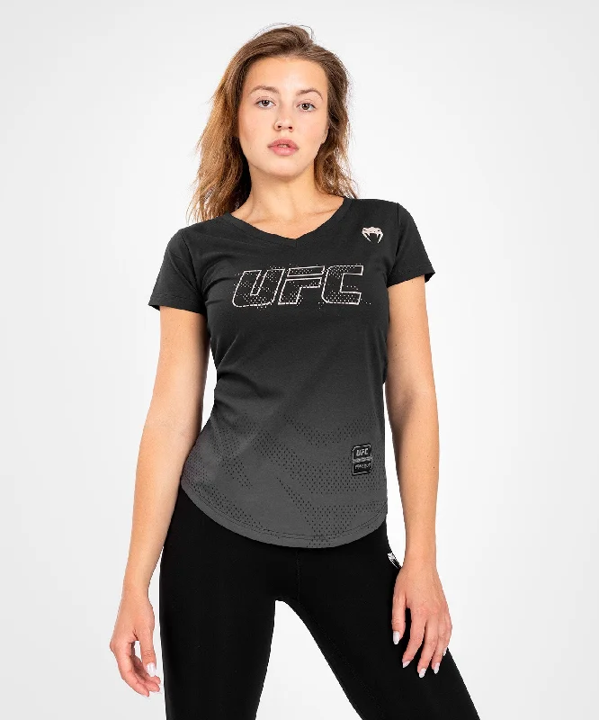 Breathable Design UFC Venum Authentic Fight Week 2 Women's Short Sleeve T-shirt - Black Breathable Design UFC Venum Authentic Fight Week 2 Women's Short Sleeve T-shirt - Black