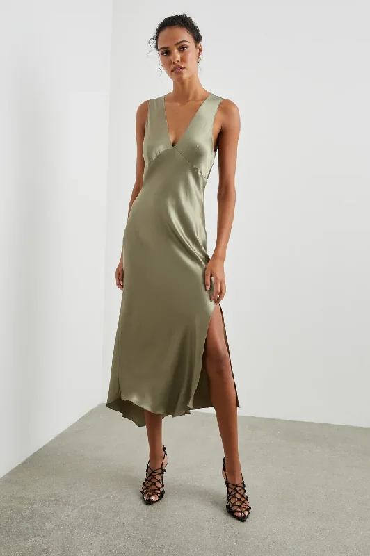 Layered Comfort Monique