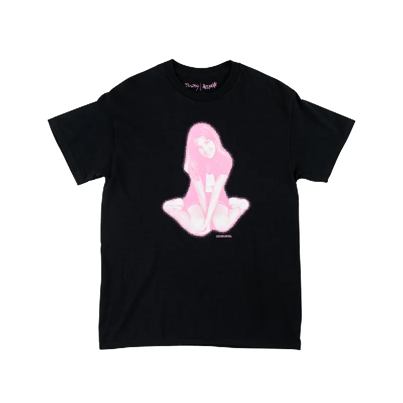 Fashionable And Fashionable Welcome x Britney Flower T-Shirt - Black