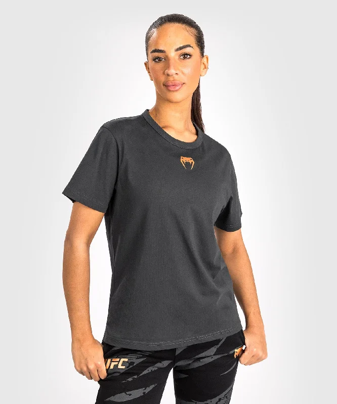 Goddess Outfit UFC Adrenaline by Venum Fight Week Women’s Short Sleeve Cotton T-Shirt - Charcoal Grey Goddess Outfit UFC Adrenaline by Venum Fight Week Women’s Short Sleeve Cotton T-Shirt - Charcoal Grey