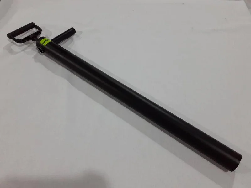Single-shoulder Neck Design Novateur Black Aluminium Bait Pump