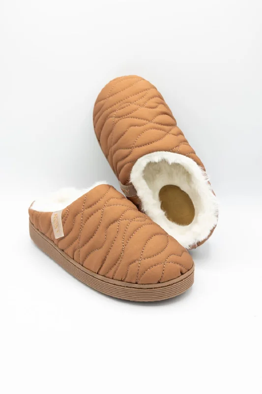 Light Comfort Roxy Jasper Quilted Slipper for Women in Tan | 13872626-236