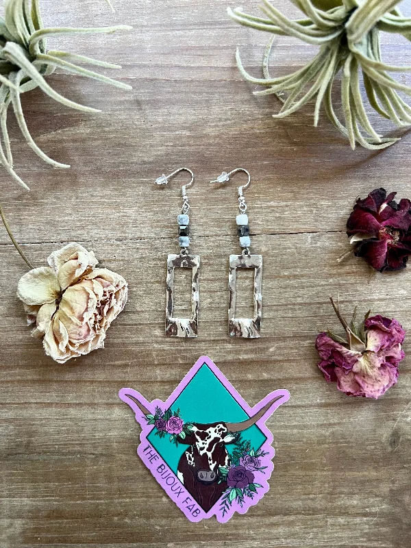 Comfortable Series White magensite and terahertz stone dangle earrings