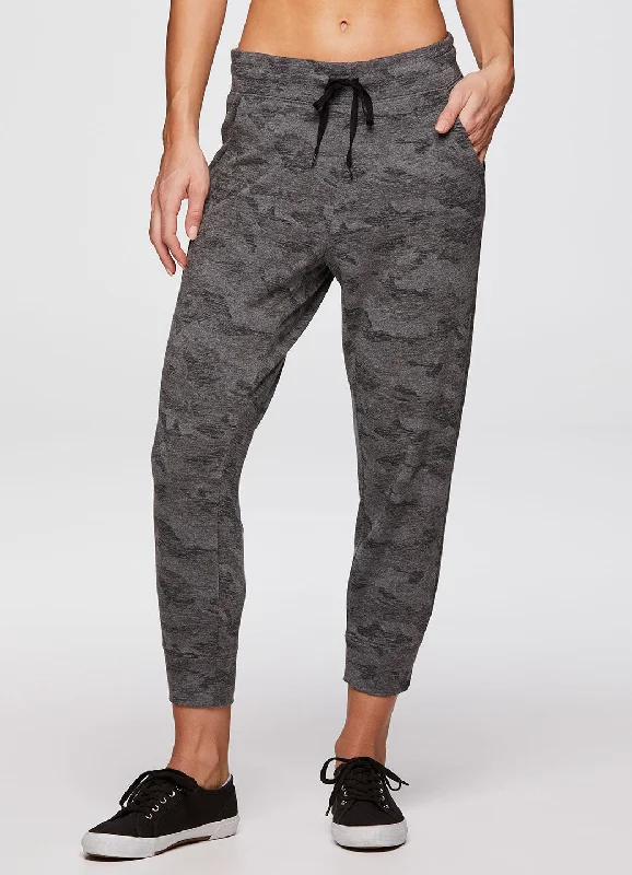 Elegant Wear Camo Everyday Cropped Jogger
