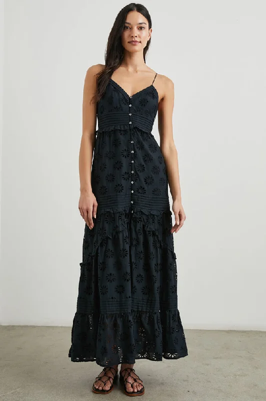 Elegant Tailoring Henrietta
