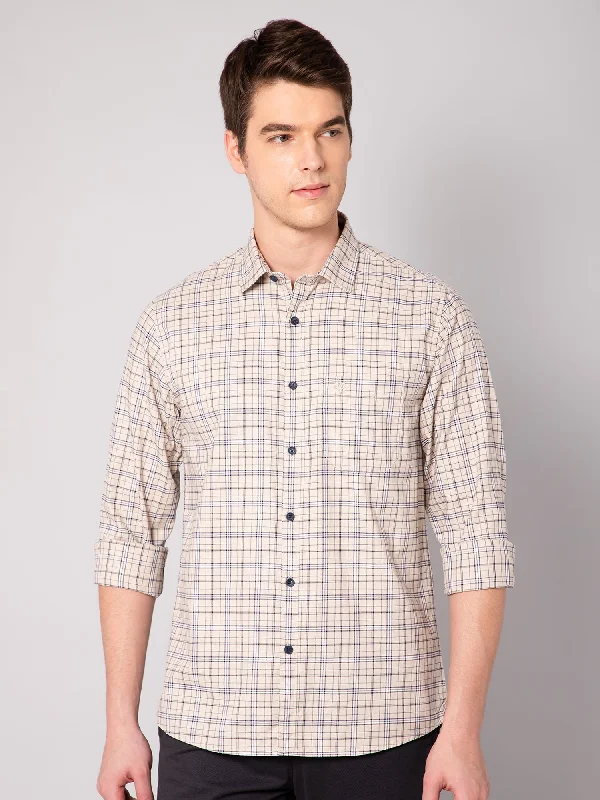 Versatile Outfits Men's Beige Casual Medium Checks Full Sleeve Shirt