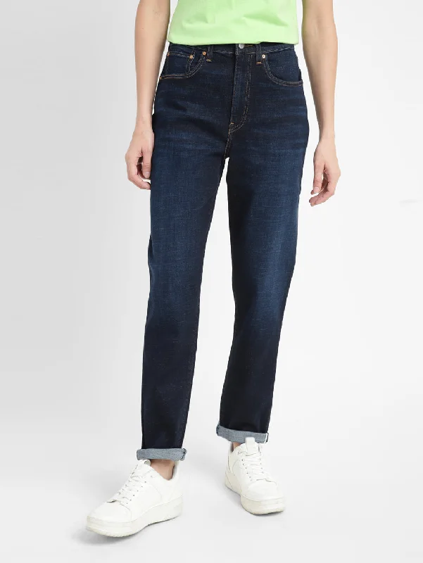 Fashionable Ease Women's High Rise Straight Fit Jeans
