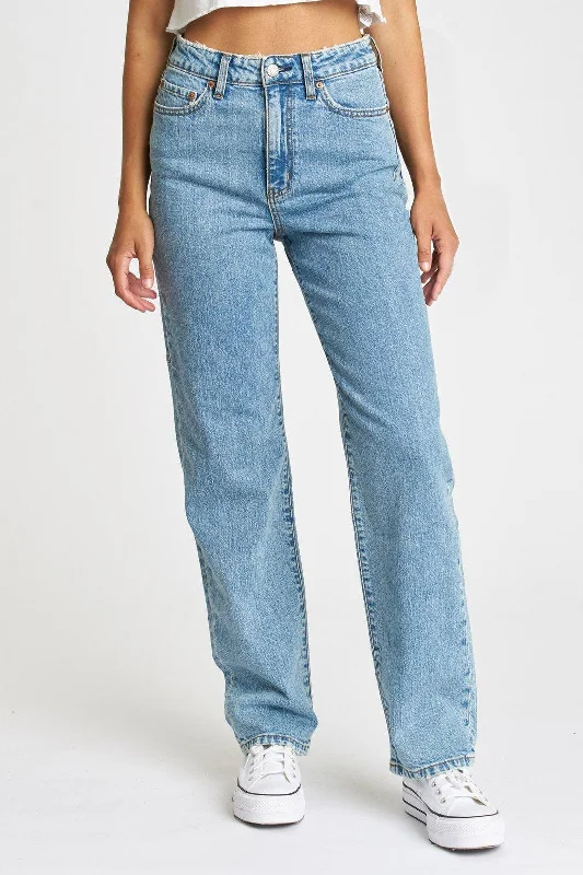 Design And Tailoring Sundaze Jean by Daze Denim