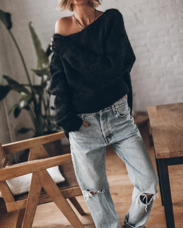 Fresh And Elegant The Blue Ripped Relaxed Jeans