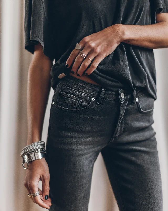Stylish Wear The Grey Skinny Jeans