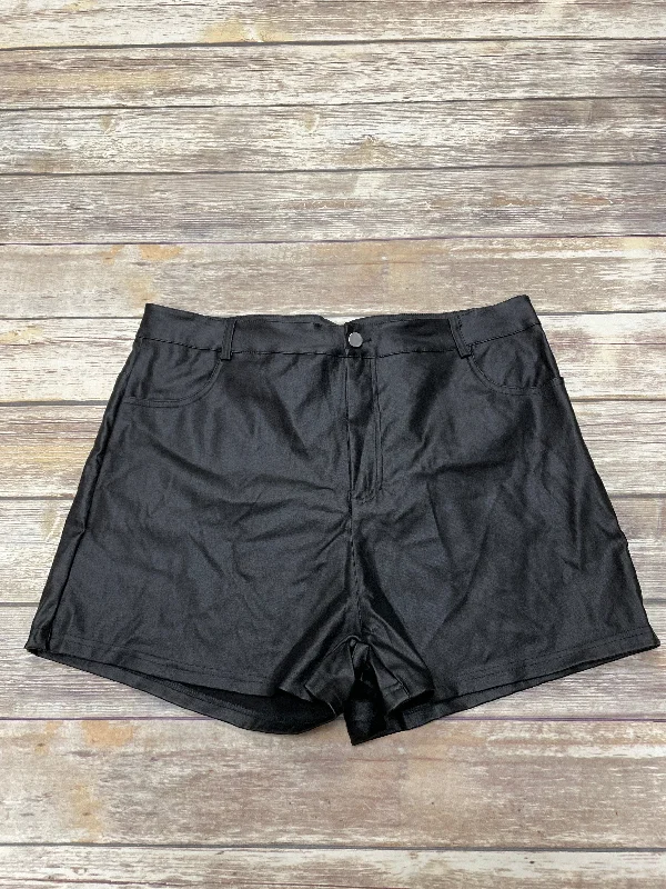 Wandering freely Black Shorts Cmf, Size 3x