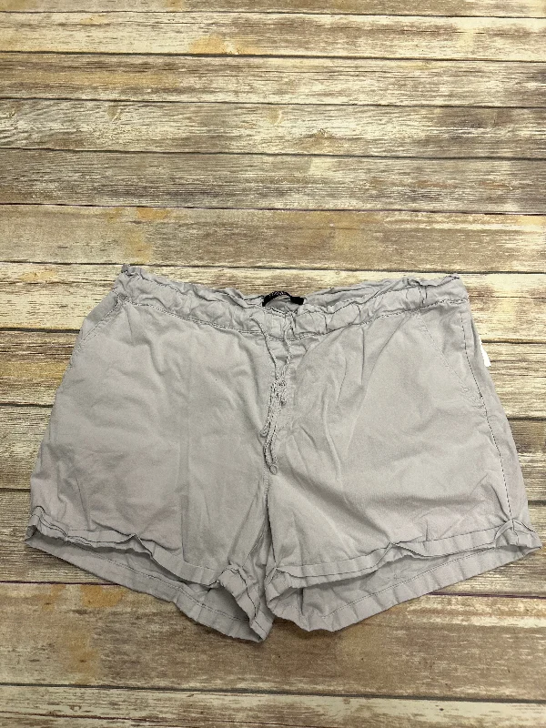 Versatile Items Grey Shorts Cme, Size 2x