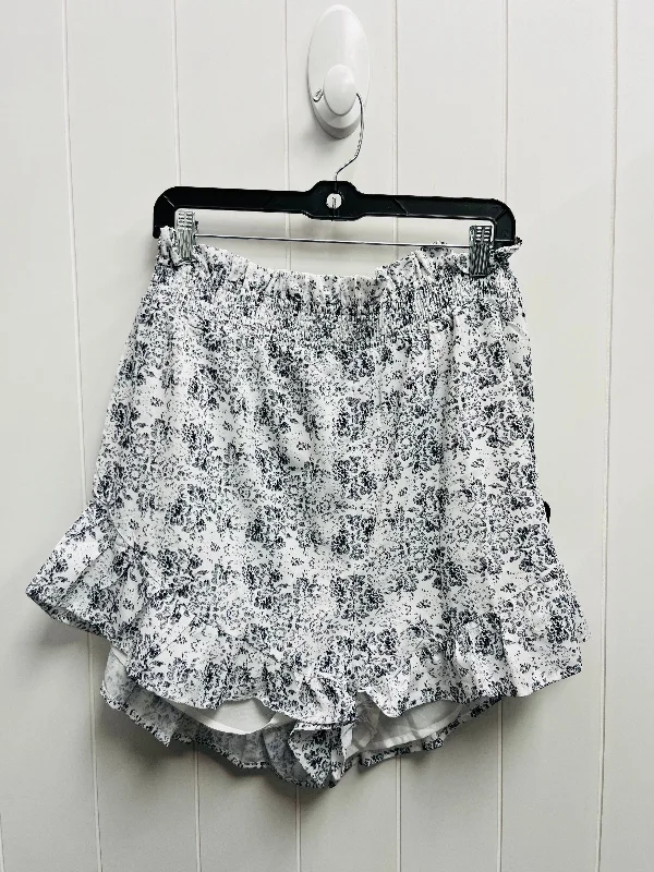 Personal Charm Shorts By Hayden La In Grey & White, Size: Xl