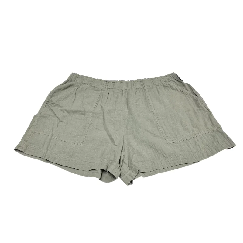 Minimalism Shorts By Lilla P In Green, Size: L