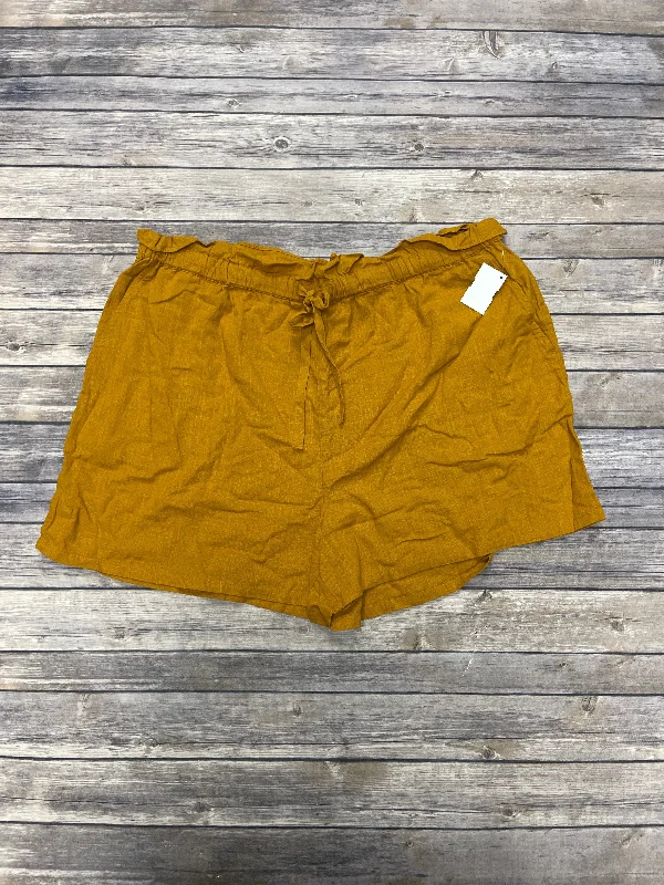 Cozy Knits Shorts By Melrose And Market In Gold, Size: 1x
