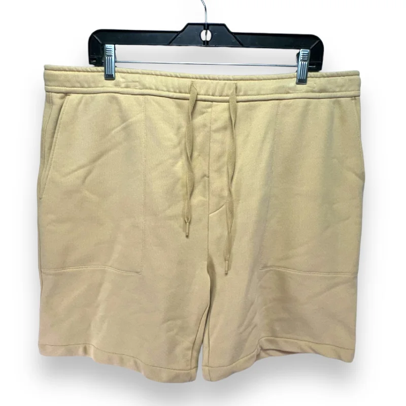 Urban Chic Shorts By Murano In Yellow, Size: Xl