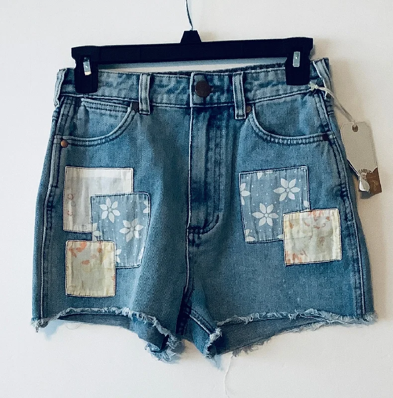 Cool Summer Shorts By Wrangler In Blue, Size: 4